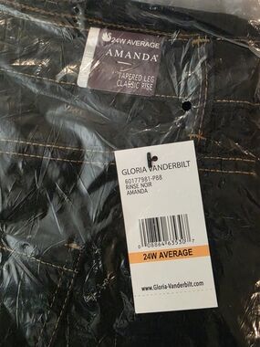 Gloria Vanderbilt Amanda Slimming Jeans, Rinse Noir, Size 24W.